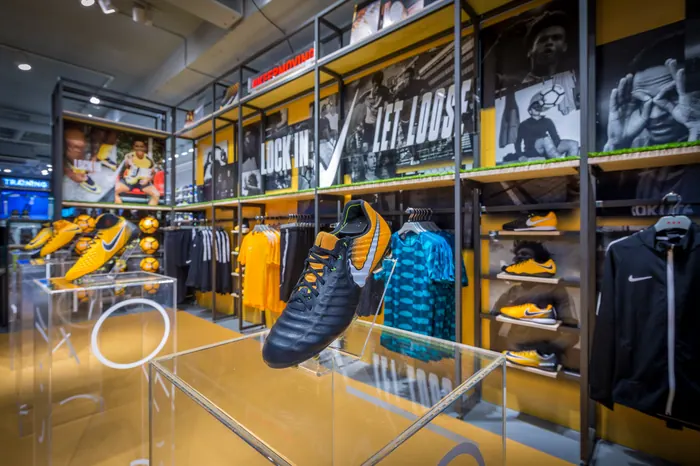 Nike Football — retail photography by Isabel Nabuurs
