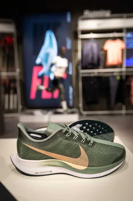 Nike Zoom — retail photography by Isabel Nabuurs