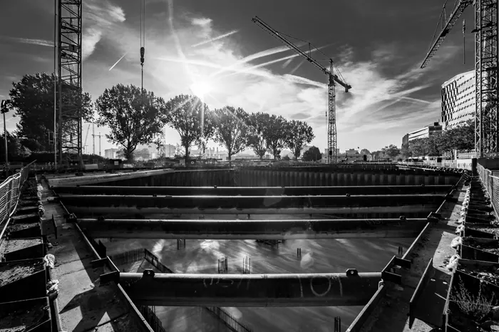 Building Heroes — construction photography by Isabel Nabuurs