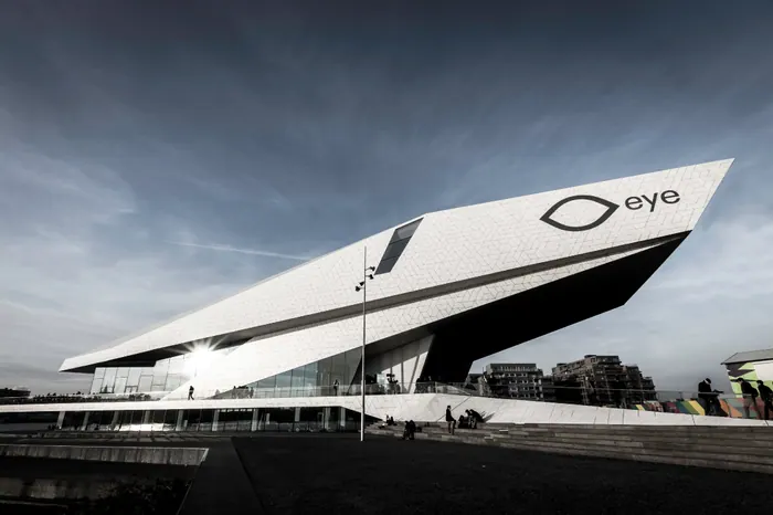 IJ-oever — architecture photography by Isabel Nabuurs